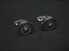 ■新品同様■BURBERRY バーバリーブラックレーベル カフスボタン カフリンクス アクセサリー 紳士 ビジネス メンズ シルバー系 FV3296