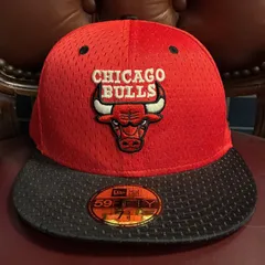 NEW ERA × NBA CHICAGO BULLS 59FIFTY メッシュベースボールキャップ レッド×ブラック 7-3/8 58.7cm