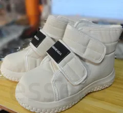 スノーブーツ レディース スニーカー ハイカット 厚底 マジックテープ 22.5-25.0cm 防寒 シューズ 裏起毛 耐滑 軽量 通気 滑り止 冬 歩きやすい おしゃれ 着痩せ ホワイト