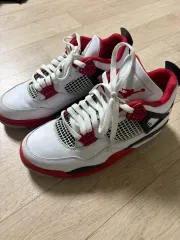 255)ナイキ エアジョーダン4 レトロ ファイアレッド (ボックスあり)