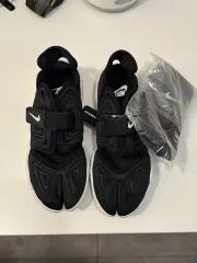 ナイキ アクア リフト ブラック レディース サンダル