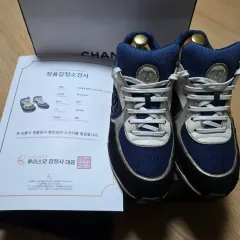 2025年最新】シャネル ロゴ スニーカー 39の人気アイテム - メルカリ