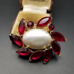 50's 赤い花 パール調 カボション ヴィンテージ フラワー ブローチ マーキスカット レッドストーン エレガント 存在感 Y22-H