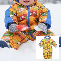 こどもが喜ぶキャラクター総柄◎【きかんしゃトーマス】スノーウェア ジャンプスーツ つなぎ オールインワン 中綿 防寒 雪遊び アウトドア スキー スノボ オレンジ系 キッズ ベビー サイズ95/M38810jY