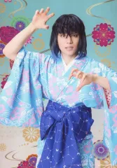 【中古】生写真(男性) 佐藤祐吾(嘴平伊之助)/キャラクターショット/舞台「鬼滅の刃」其ノ肆 遊郭潜入 ブロマイド<遊郭潜入>