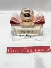 サルヴァトーレ フェラガモ シニョリーナ  オーデパルファム 香水 付属品なし 残量 ほぼ満タン 30ml M-1678