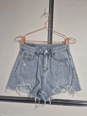 s ハイウエスト ライトブルー ダメージデニム ショートパンツ