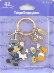 【中古】キーホルダー ミッキーマウス＆ドナルドダック キーチェーン 「東京ディズニーランド開園42周年」 東京ディズニーランド限定