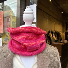【東あずま店　併売品】　＠　手編み　Wool　ウール　opal毛糸　オパール　ネックウォーマー　腹巻き　帽子　ねじり帽子　フード　ピンク　暖か　洗濯可能