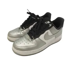 ナイキ NIKE エア フォース AIR FORCE 1 07 SE DX6764-001 23.5cm グレー 白 ホワイト ローカット スニーカー シューズ 靴
