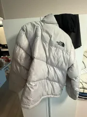 THE NORTH FACE ザノースフェイス ダウン グレー
