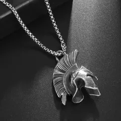 スパルタン 戦士 ネックレス アンティーク調 剣士 戦い 決闘 神 神話 伝説 古代ギリシア 兵隊 槍 剣 盾 兜 力 カジュアル ギフト ペア 贈り物 贈りもの 新品