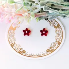 No.305　レジン　赤色　小さいお花　ピアス　イヤリング　ハンドメイド