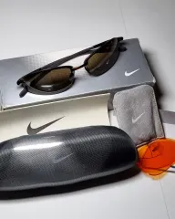 小物 NIKE 00s archive Y2K sunglasses swoosh NIKE 00s archive Y2K sunglasses swoosh