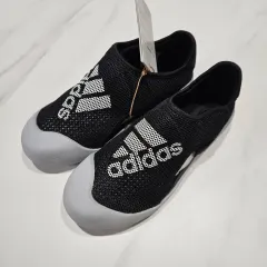 アディダス マリンシューズ 210 新品