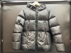 美品 MONCLER ロゴ PLUVIS ダウン アウター フード ナイロン 1 - メルカリ