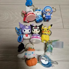 キーホルダー 新品 8個