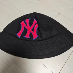 NEW YORK ヤンキース ブラック バケットハット 帽子 53-55 サイズ