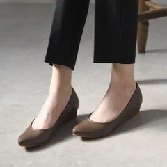 [スムースチャコール]パンプス ウェッジソール ポインテッドトゥ 痛くない 柔らかい 長時間 疲れない 歩きやすい 軽量 レイン フォーマル スーツ 仕事用 通勤 立ち仕事 就活 冠婚葬祭 結婚式 日本製 きれいめ おしゃれ かわいい k45-377010