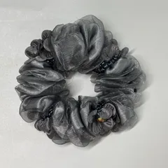 シンプル×上品 グレーオーガンジーシュシュ