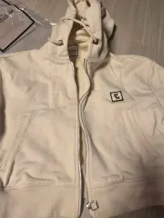 2026年最新】ウーヨンミ パーカーの人気アイテム - メルカリ