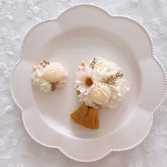 【24時間以内発送】七五三髪飾り　ホワイト　ゴールド　キッズヘアクリップ タッセル　お揃い