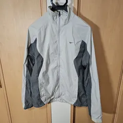 ナイキ!ナイロンジャンパー銀タグ