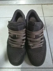 ジョーダン1 トラヴィススコット ツアーベルベット ブラウン 250