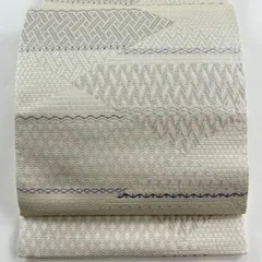袋帯 名品 共箱付き 幾何学模様 銀糸 箔 クリーム 六通 正絹 【中古】
