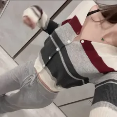 ４万円台）新品 レッド バイカラー ニット カーディガン