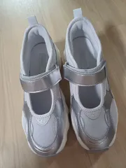 プーマ パルサート ウェッジ サンダル 235