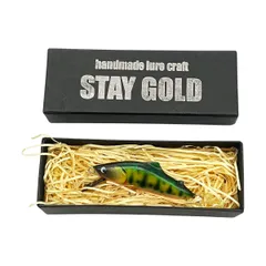 ハンドメイドミノー、ステイゴールド 6周年記念モデル鮑カラー