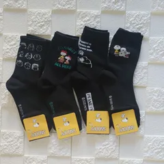 新柄SNOOPYブラック靴下4足セット