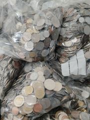 大量 外国コイン 外国硬貨まとめ 6000g以上 - メルカリ