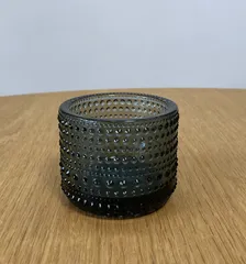 【新品未使用品】　iittala  イッタラ  カステヘルミ 　キャンドルホルダー　グレー　1個のサムネイル
