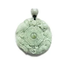 【新品】 石街 開運 高級 天然石 本翡翠 ヒスイ ジェダイト 龍鳳呈祥八卦手彫り ペンダント トップ ネックレス 1