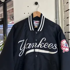 15463 - マジェスティック NEW YORK ヤンキース スタジャン ジャケット