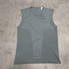 NIKE ナイキ ノースリーブ ドライメッシュ タンクトップ グレー L メンズ スポーツ ランニング トレーニング 古着 ミニロゴ ワンポイント イスラエル製