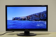 中古】液晶テレビ 19インチ シャープ AQUOS LC-19P5 フルHD - メルカリ