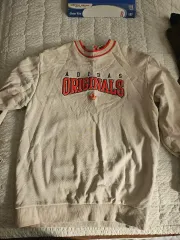 アディダス オリジナル スウェット アイボリー