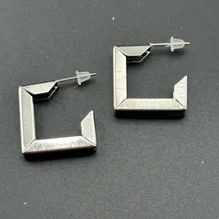 【新品】アクセサリー ピアス フープ シルバー カラー スクエア 小さめ キレイ シンプル◆