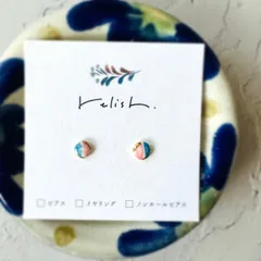 【再販】ほんのりピンク × ライトブルー 小ぶり 陶器 金継ぎ ピアス イヤリング ノンホールピアス 小さい 極小 水色 ゴールド 金 桜 桃 シンプル ギフト プレゼント 贈り物 母の日 誕生日