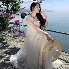 森ガール カジュアルウェディングドレス ミモレ丈 ノースリーブ ゆったり 大きめ ドレス ファミリー ウエディングドレス 花びら チュール 