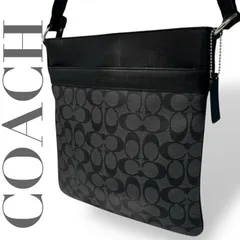 ☆★美品★COACH コーチ★ショルダーバッグ　ボディバッグ　シグネチャー　PVC　肩掛け　斜め掛け　チャーム　ロゴ　ブラック　PVC　レザー★　♯2095