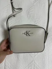 Calvin Klein CK ロゴ クロスバッグ