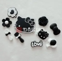 新品 Sanrio ブラック hello kitty(ハローキティ) ジビッツ セット 7千円