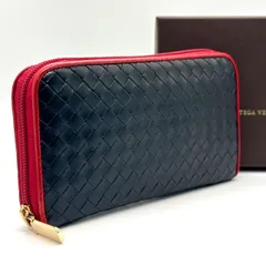 【品格を宿す編み革】　BOTTEGA VENETA ボッテガヴェネタ　長財布 イントレチャート ラウンドファスナー 大容量 バイカラー　ブラック×レッド