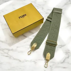 2026年最新】フェンディ ストラップユーの人気アイテム - メルカリ