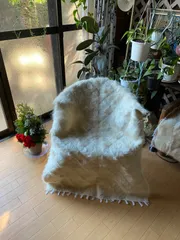 寒い日も一枚あるとふわふわ軽くて暖かい!ヴィンテージトルコ発アンゴラヤギのモヘアの毛布シイルトバッタニイェ!大人気の白!ラグにも膝掛けにも!畳んで椅子のクッションに!テーブルにも!人にも動物にも優しい旋律無しの自然の毛!シイルトバッタニイェなら当店にお任せ!