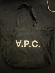 A.P.C. ダニエラ